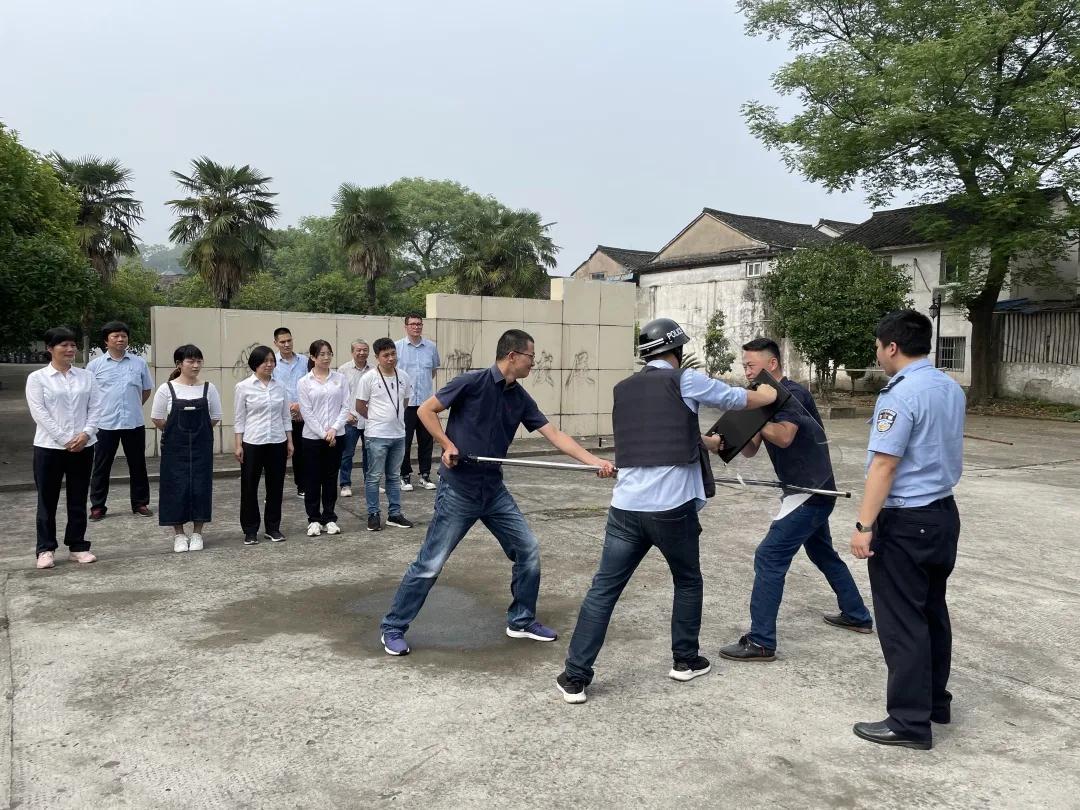 牛牛